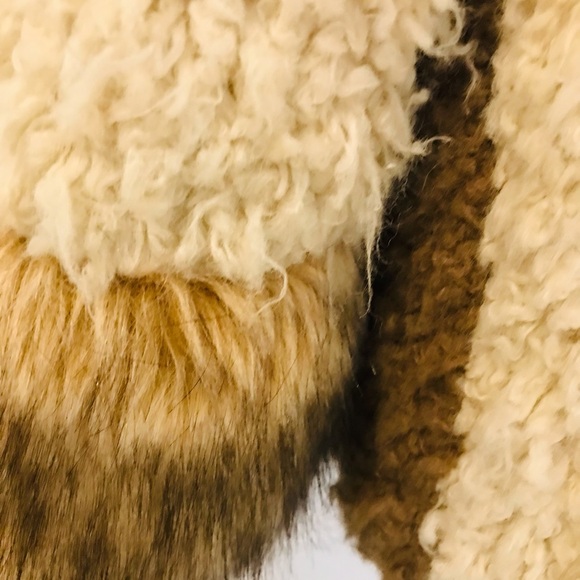 Furious Fur‎ - Picture 3 of 9